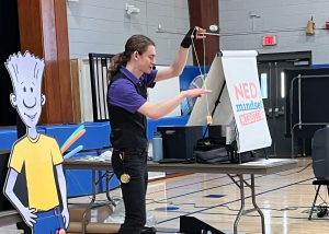 Presenter playing with a yo-yo